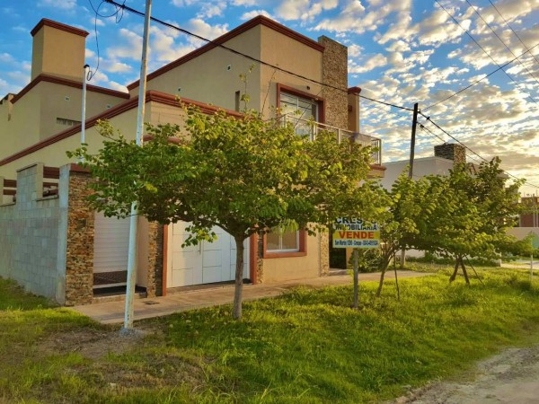 Casa en El Campanario - Crespo