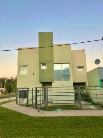 Moderna casa a la venta