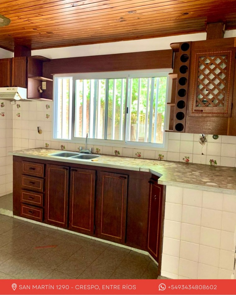 CASA EN VENTA - CRESPO